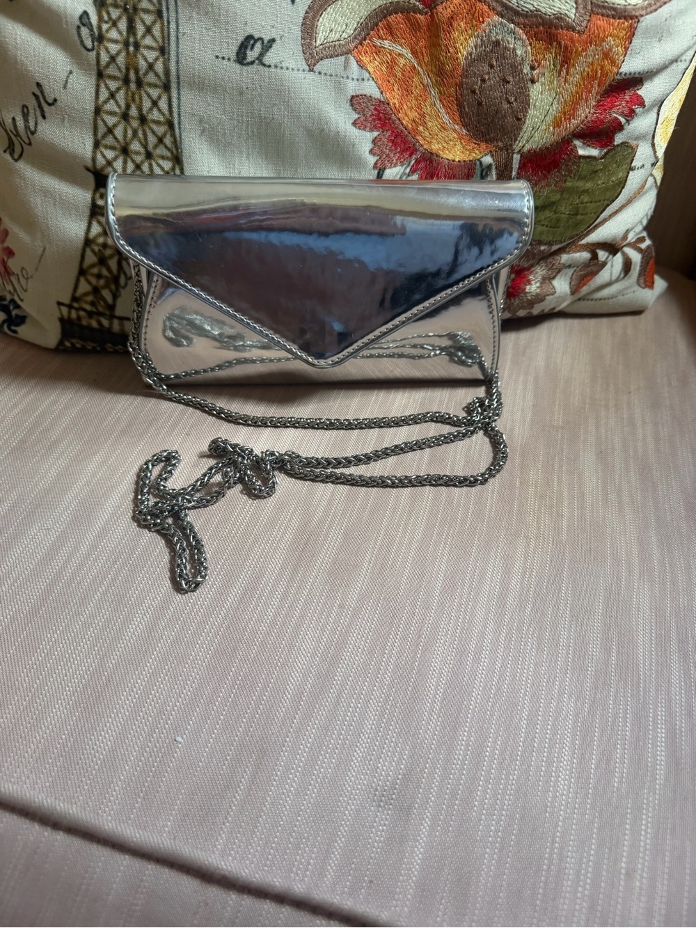 Metallic Silver Envelope Crossbody Bag with Chain Strap